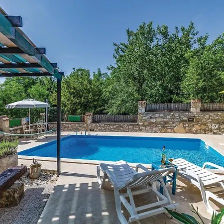 Kamena Vas Kamena Vas 펜션 Karojba